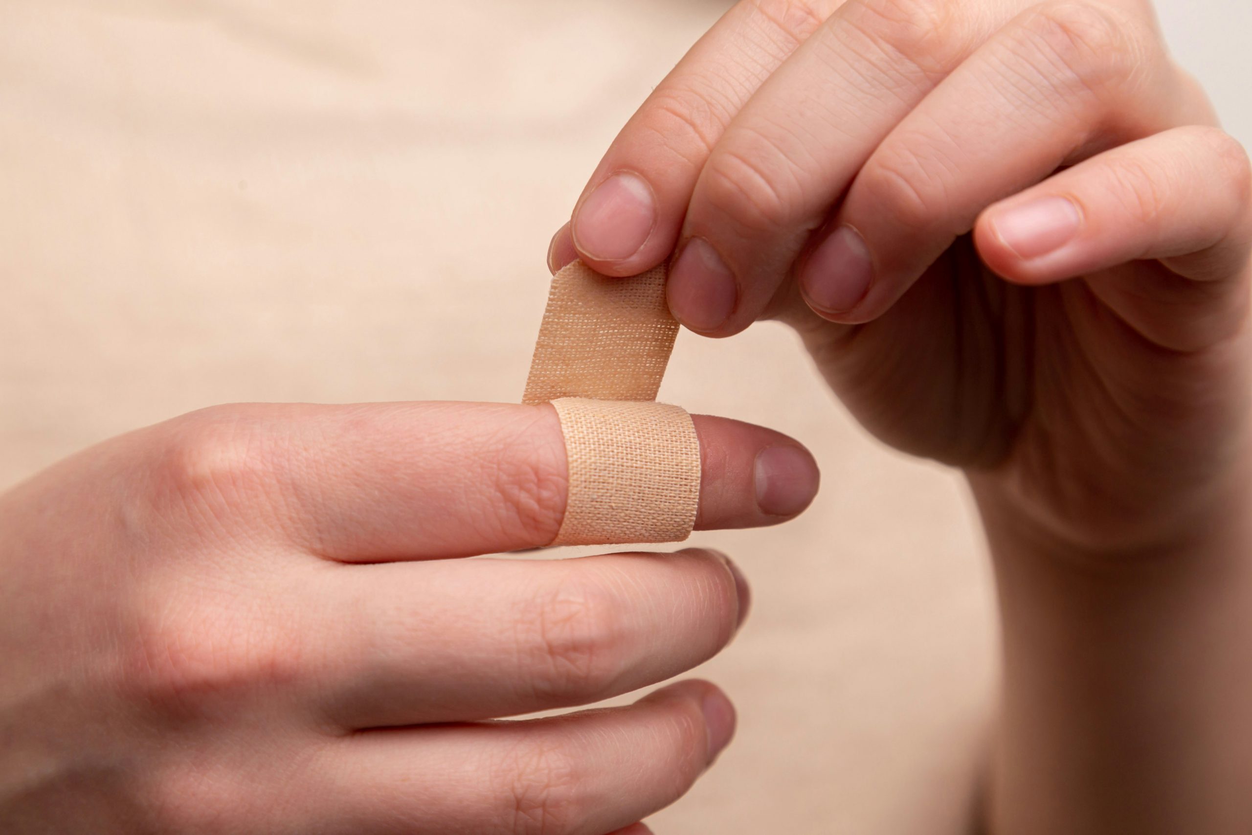 Pflaster am Finger